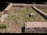 05892 ostia - regio iv - insula viii - santuario della bona dea (iv,viii,3) - raum (c) - bli ri osten - 06-2024.jpg